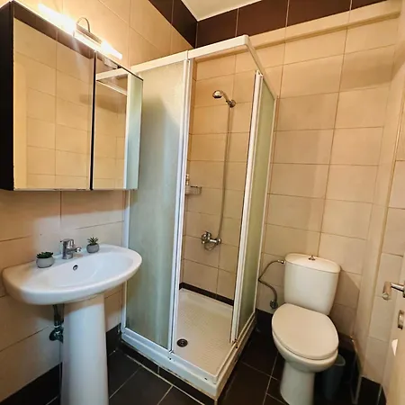 Апартаменты A&b *